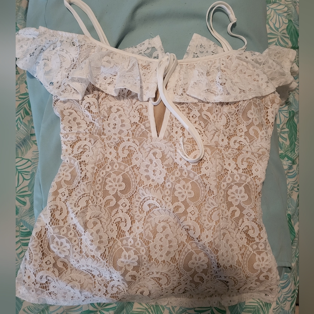White lace top